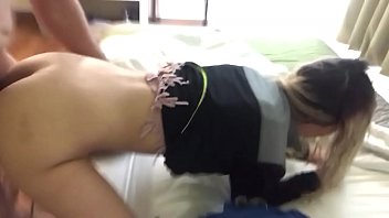Novinha do zap dando a buceta e gozando