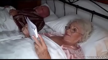 Sexo amador com idosa